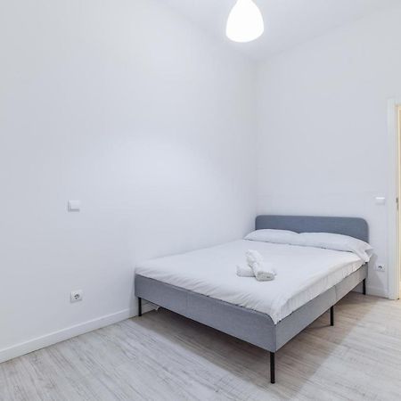 Amplio Apartamento En Malasana Para 6 Personas Madri Exterior foto