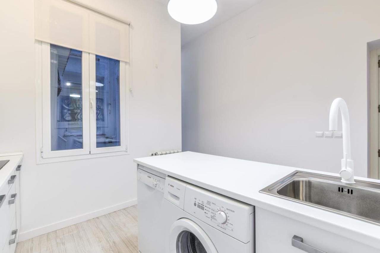 Amplio Apartamento En Malasana Para 6 Personas Madri Exterior foto